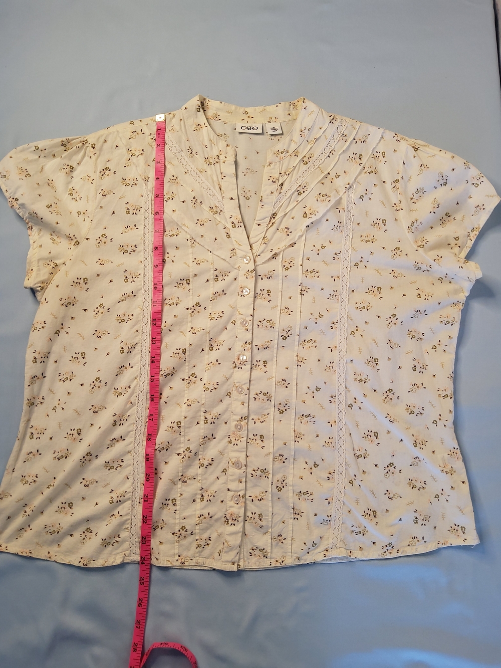 Cato Cream Floral Button-Front Short Sleeve Blouse - Picture 4 of 7